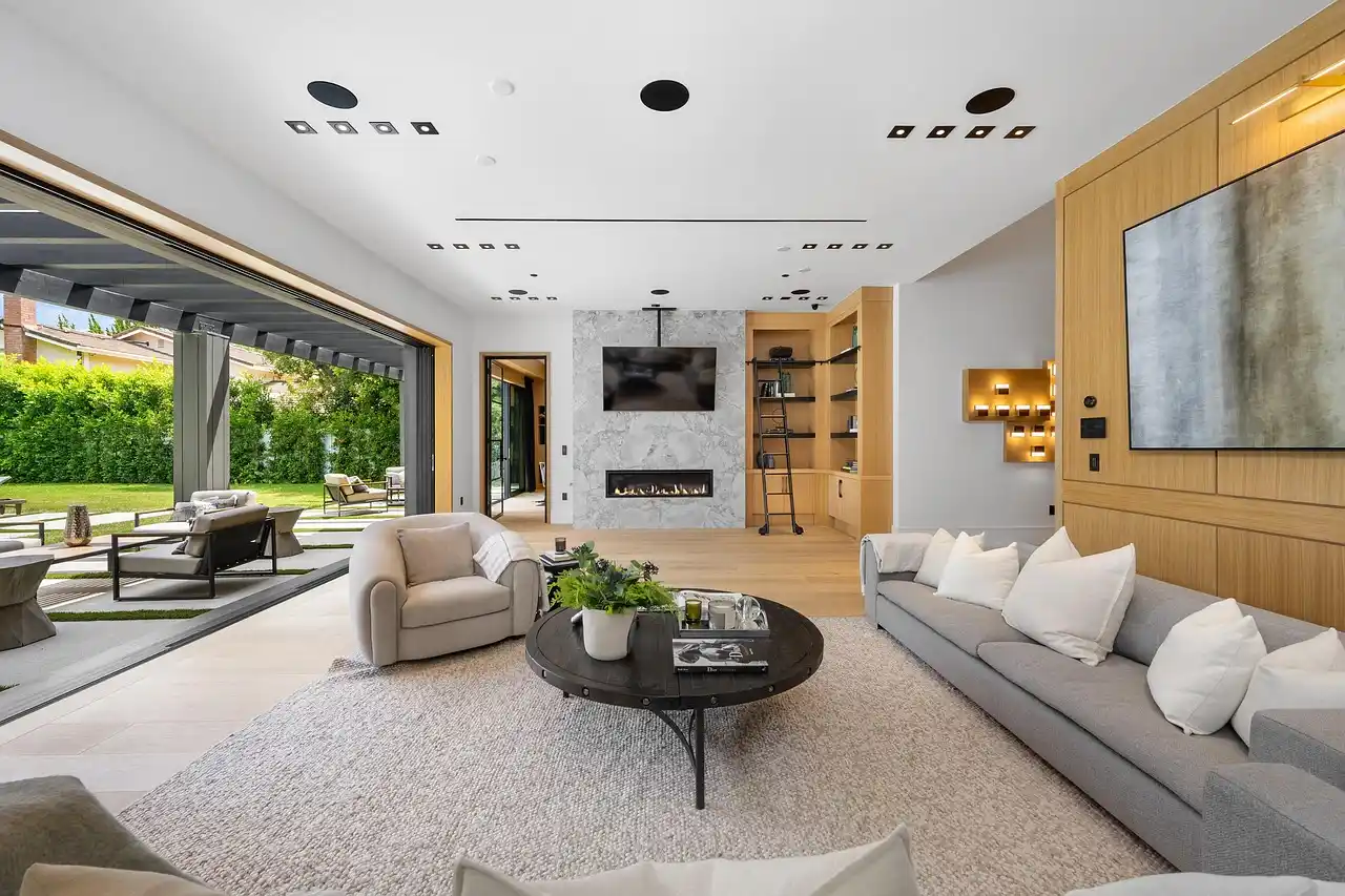 Home Window Tinting: A Practical Guide